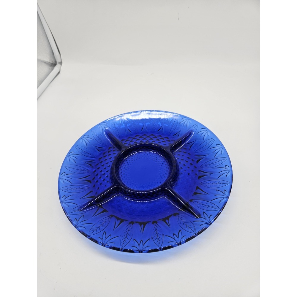 Avon Royal Sapphire Divided/Sectioned Plate Arcoroc France Cobalt Blue 10" Leaf